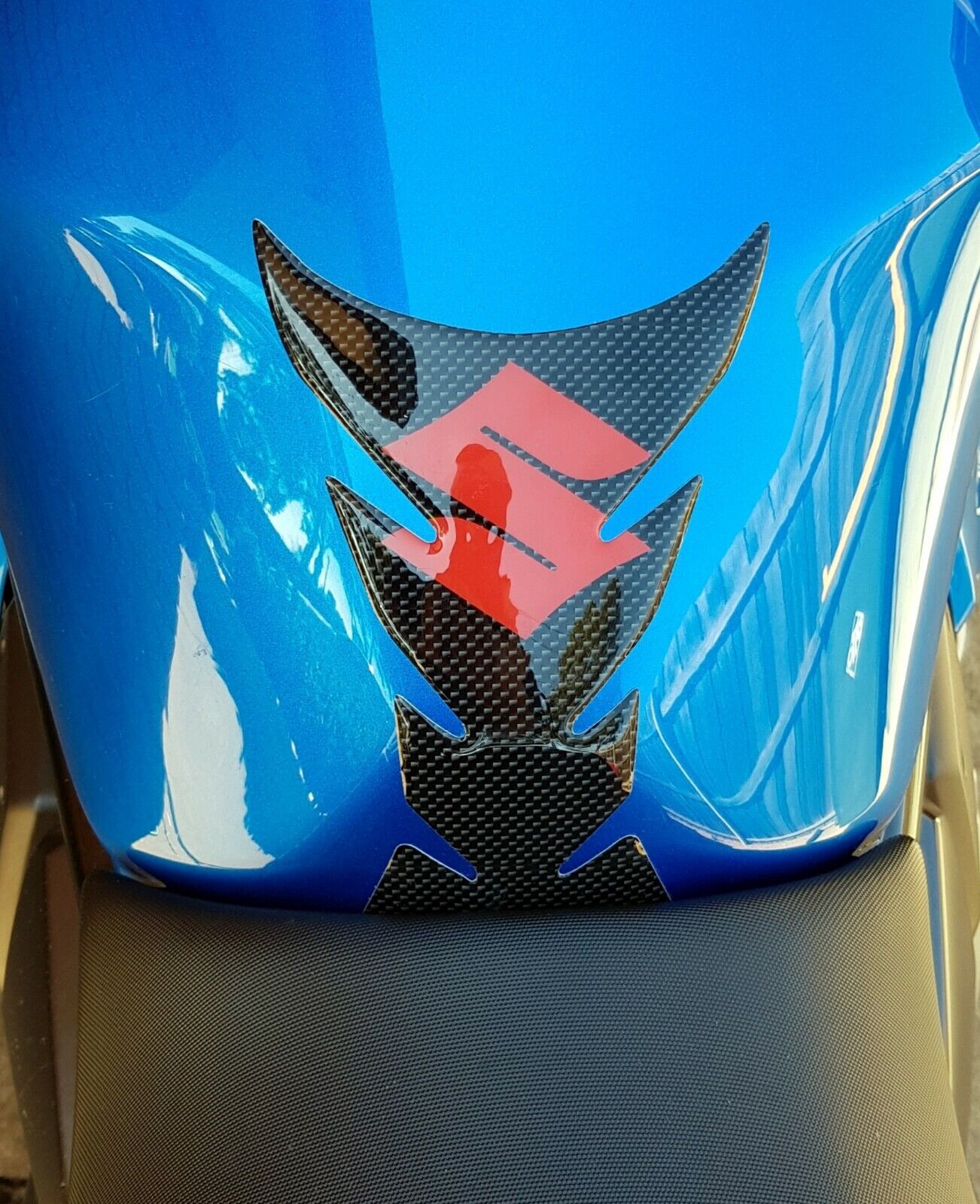 Carbon Look Tank Pad - Suzuki GSXR TL1000 SV650 SV1000 HAYABUSA GSX650F BANDIT GSXS1000