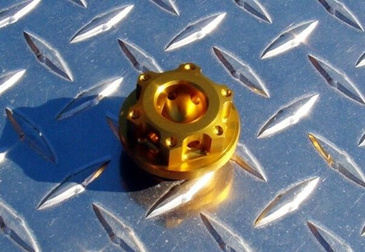GOLD Yamaha Oil Filler Cap / Plug - R1 R7 R6 R3 FZ1 FZ8 FZ6 XJ6S XSR700 FJR1300 MT03 MT-07 MT-10 Tenere 700 Tracer 7