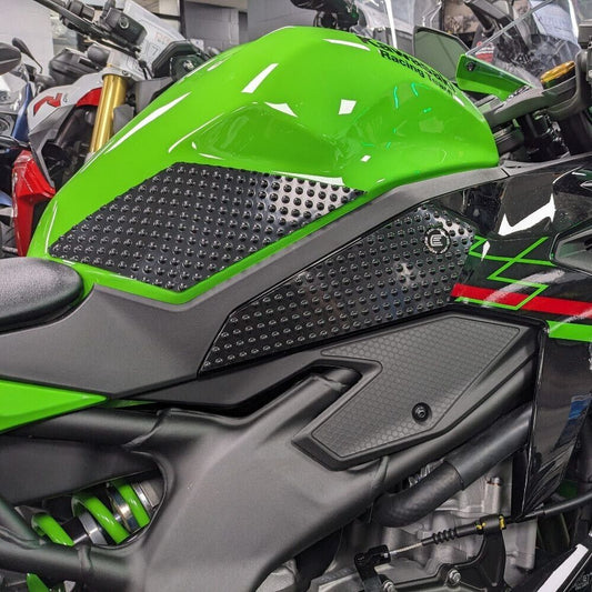 2023 + Kawasaki ZX-4R ZX-4RR Eazi-Grip Evo Tank Grips Traction Pads ZX-25R ZX4R - Black