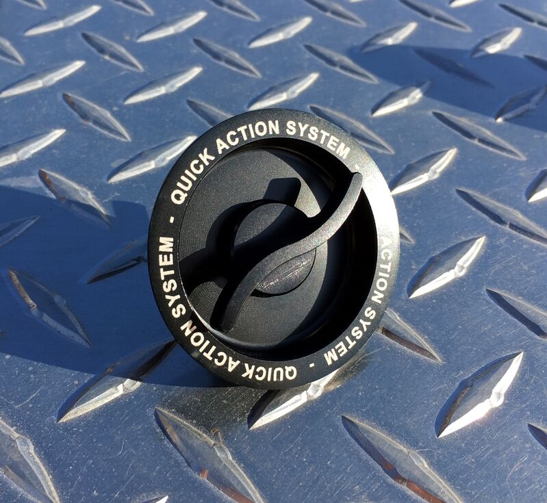 Suzuki Quick Release Fuel Gas Cap - GSXR 600 750 1000 SV650 SV1000 DL 650 GSF GSR GSXS Hayabusa ~  Black